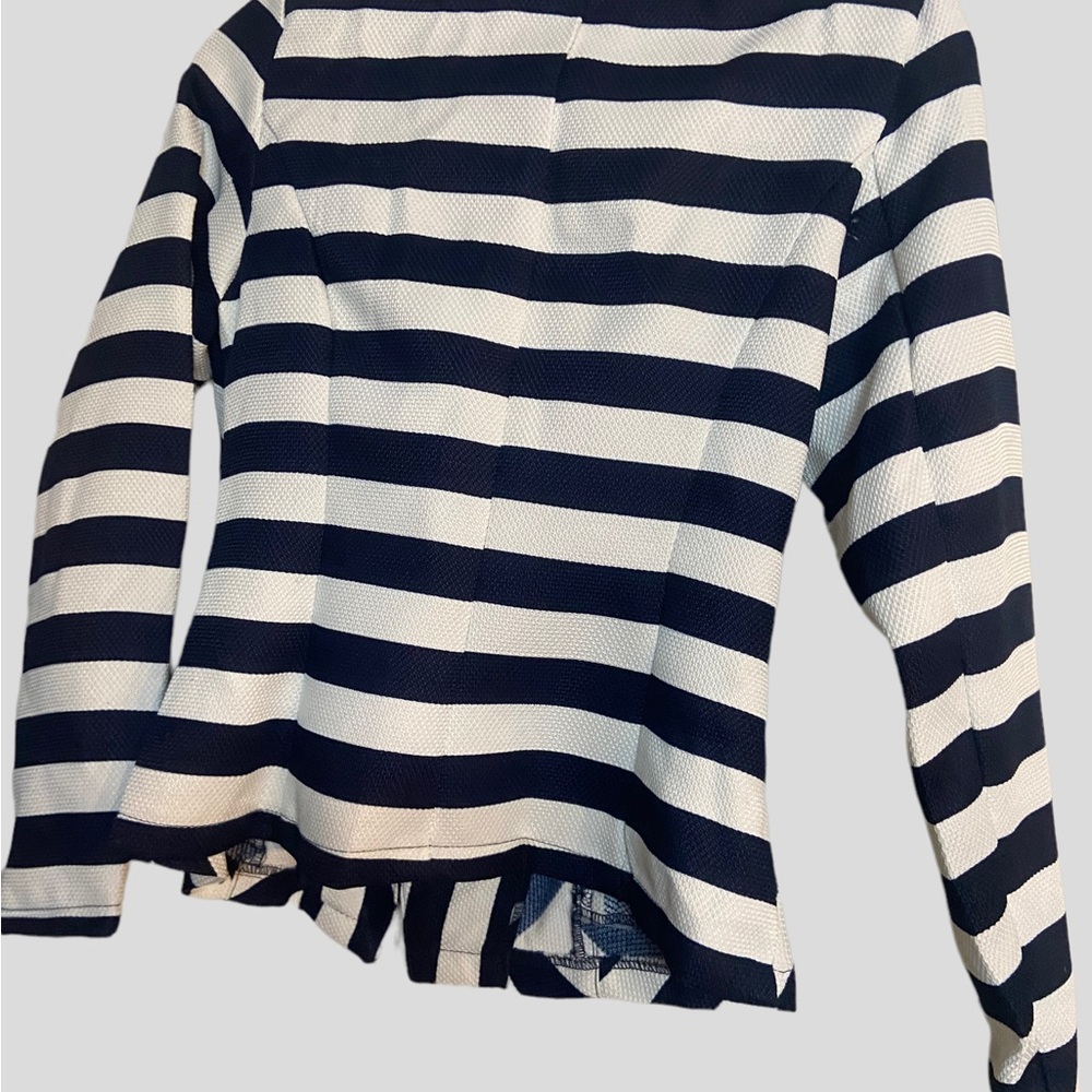 Venus navy and cream jacket. Size m - Picture 2 of 2